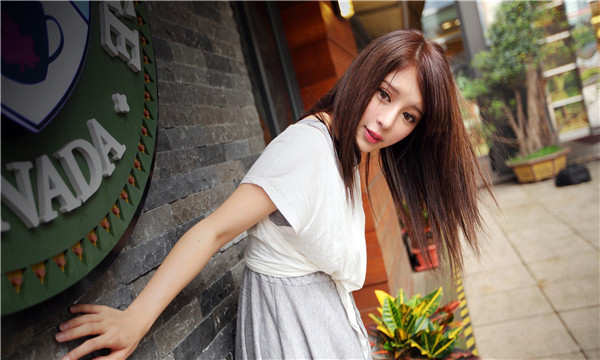 山西想找一个女性生孩子给报酬-｛找个女人生孩子多少钱｝